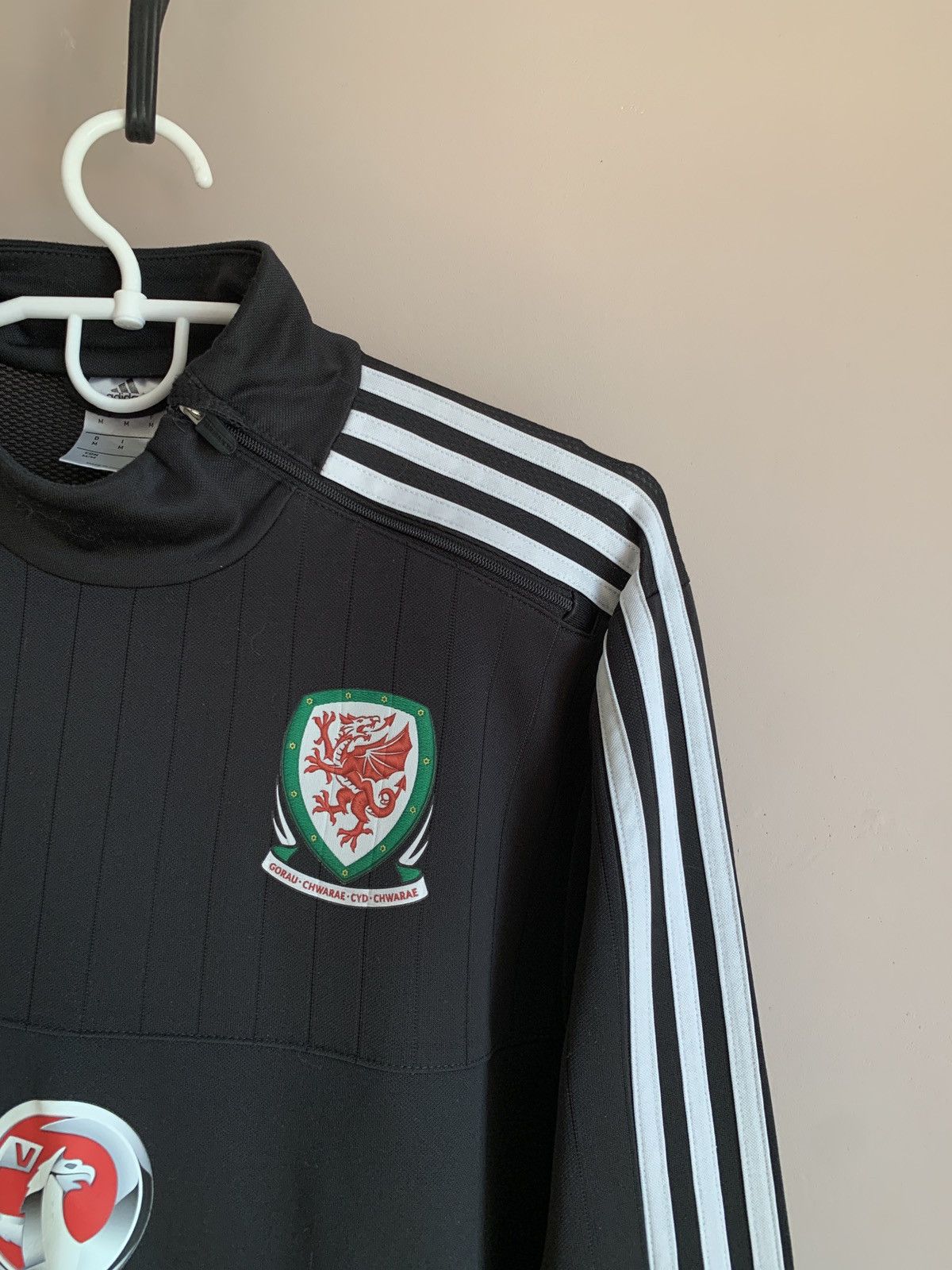 Adidas Wales 2016 Football Sweatshirt Adidas Soccer Black Size M Size US M / EU 48-50 / 2 - 4 Thumbnail