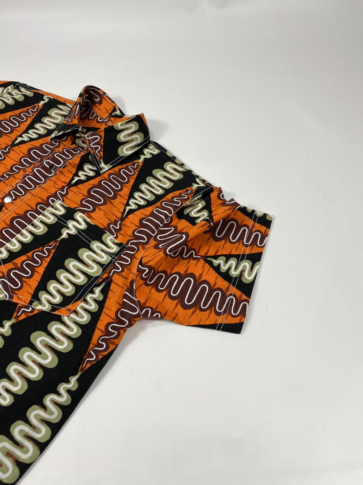 Vintage Vintage Hand Made Aloha Hawaiian Crazy Festival Party Shirt Size US L / EU 52-54 / 3 - 4 Thumbnail