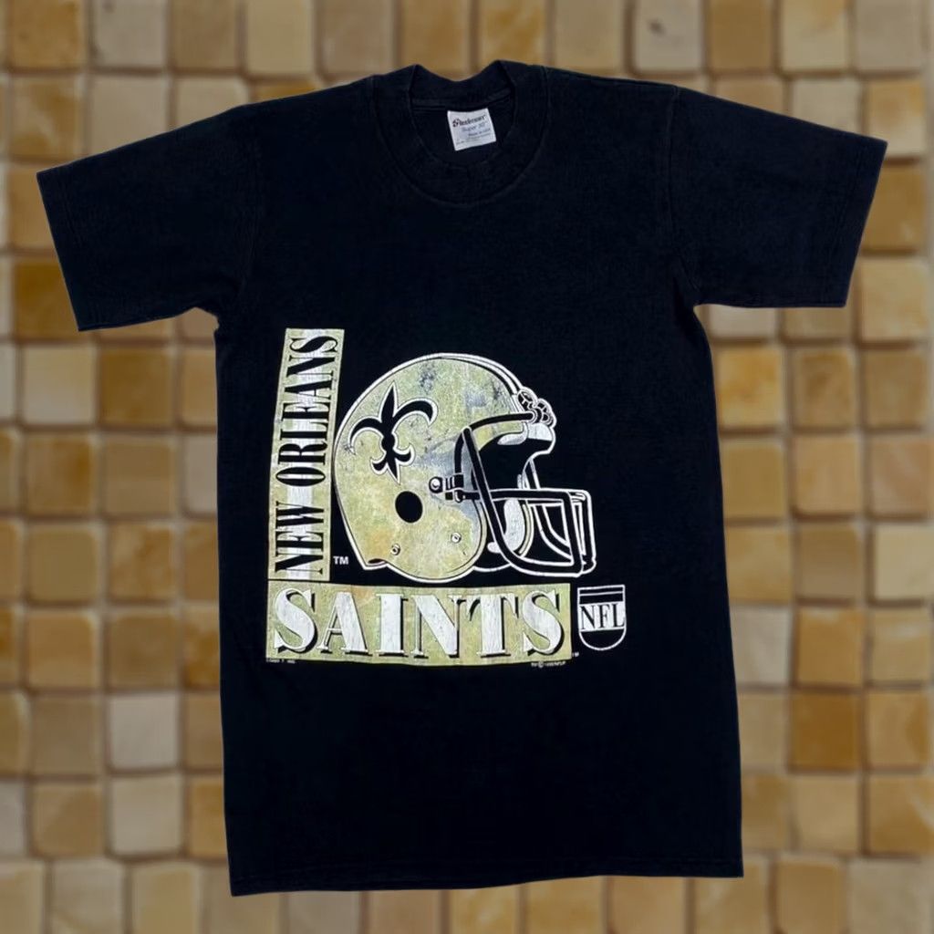 NFL VINTAGE Stedman NFL New Orleans Saints Football Graphic Single Stitch T-Shirt S XS Size US S / EU 44-46 / 1 - 1 Thumbnail