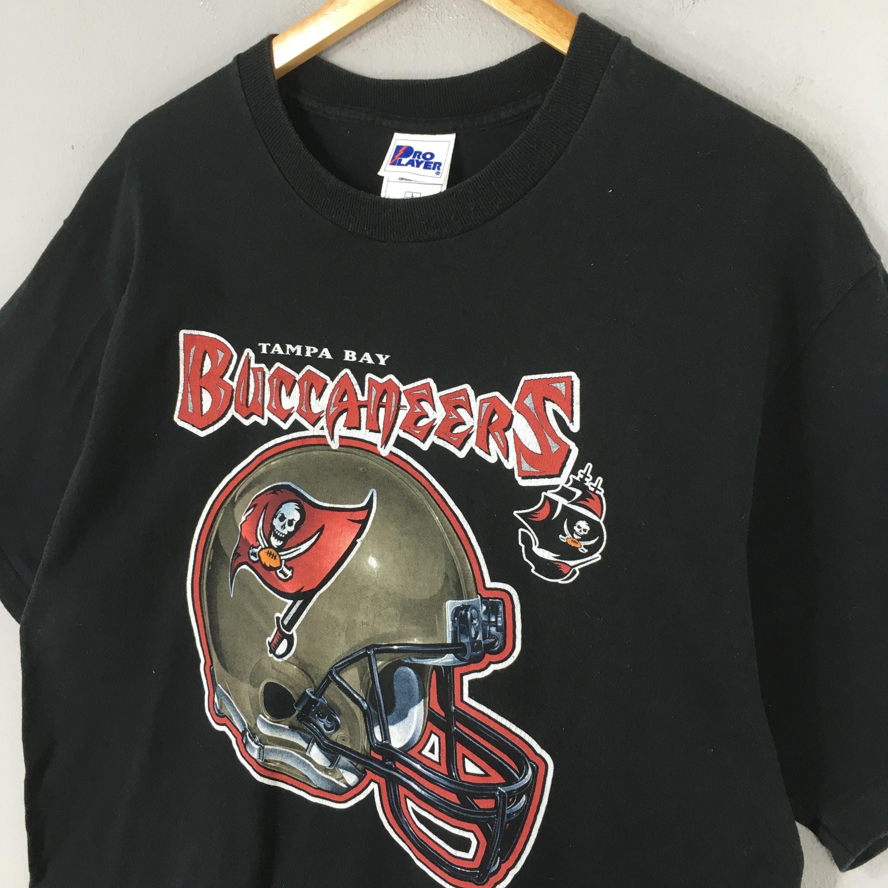 NFL Vintage Tampa Bay Buccaneers NFL Black T shirt Large Size US L / EU 52-54 / 3 - 3 Thumbnail