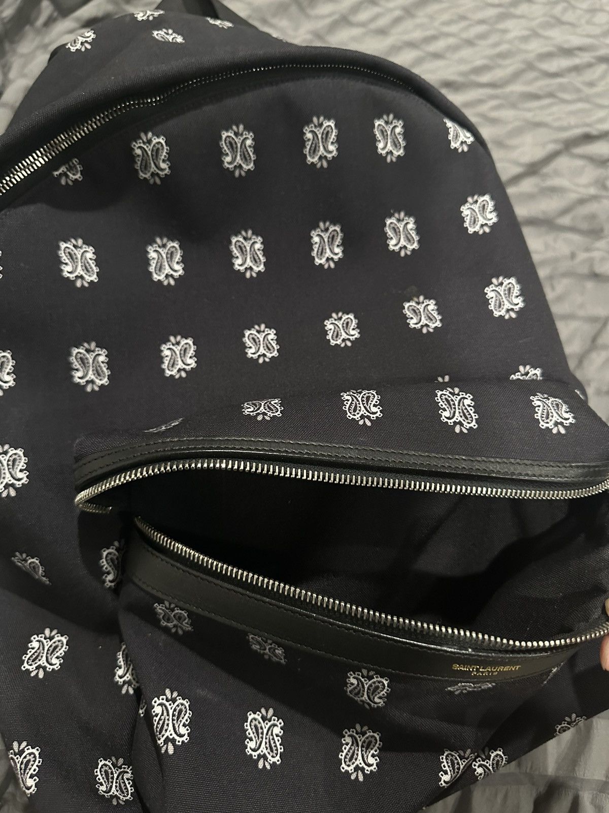 Hedi Slimane × Saint Laurent Paris SS14 Black Paisley Bandana City Backpack Size ONE SIZE - 4 Thumbnail
