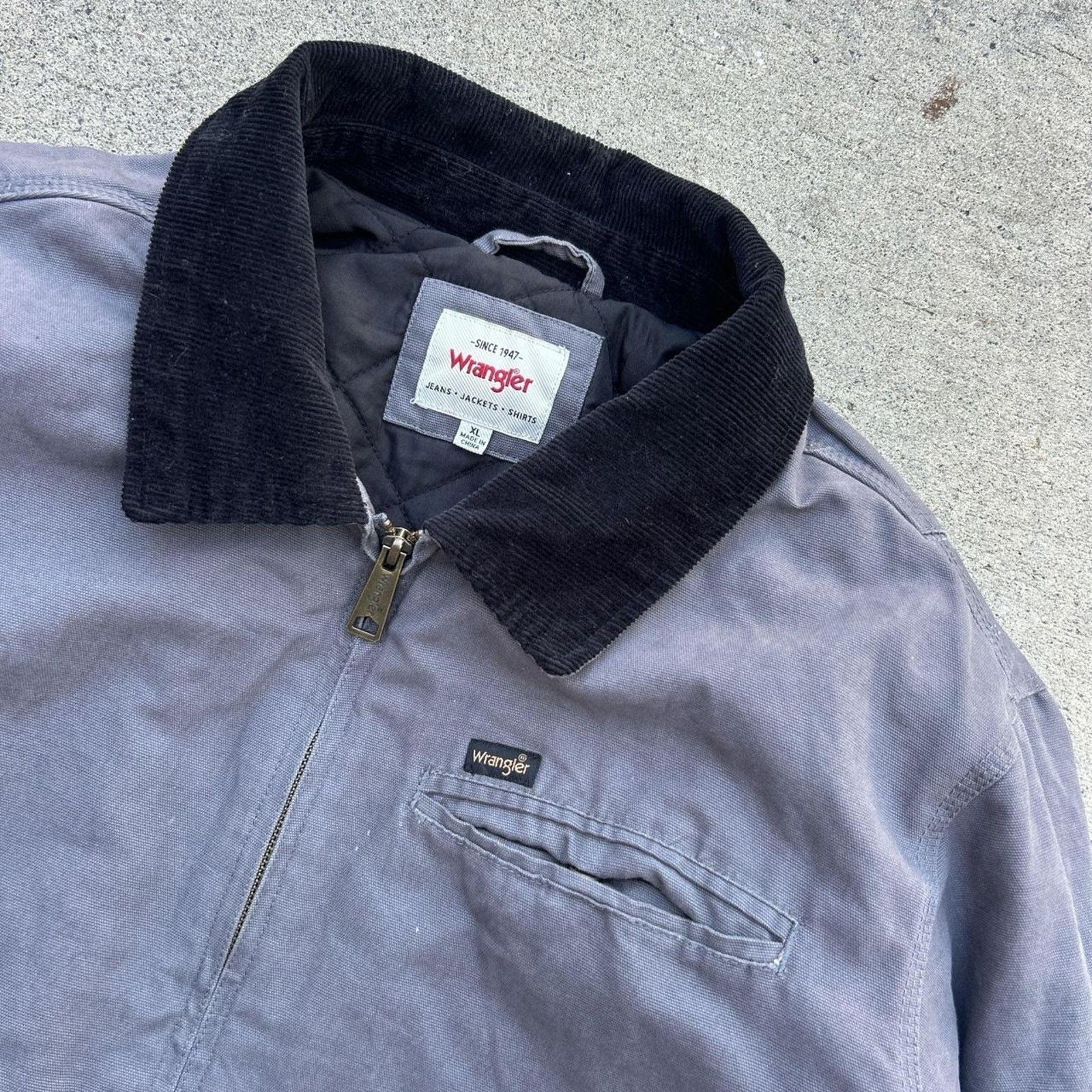 Wrangler Wrangler mens workwear jacket with corduroy collar Size XL Size US XL / EU 56 / 4 - 2 Thumbnail