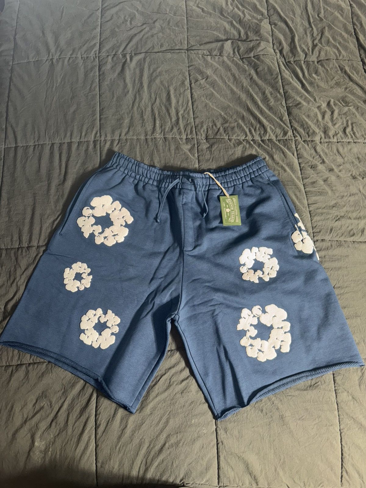 DENIM TEARS DENIM TEARS COTTON WREATH SHORT NAVY 💙 - SIZE XL Size US 38 / EU 54 - 2 Thumbnail