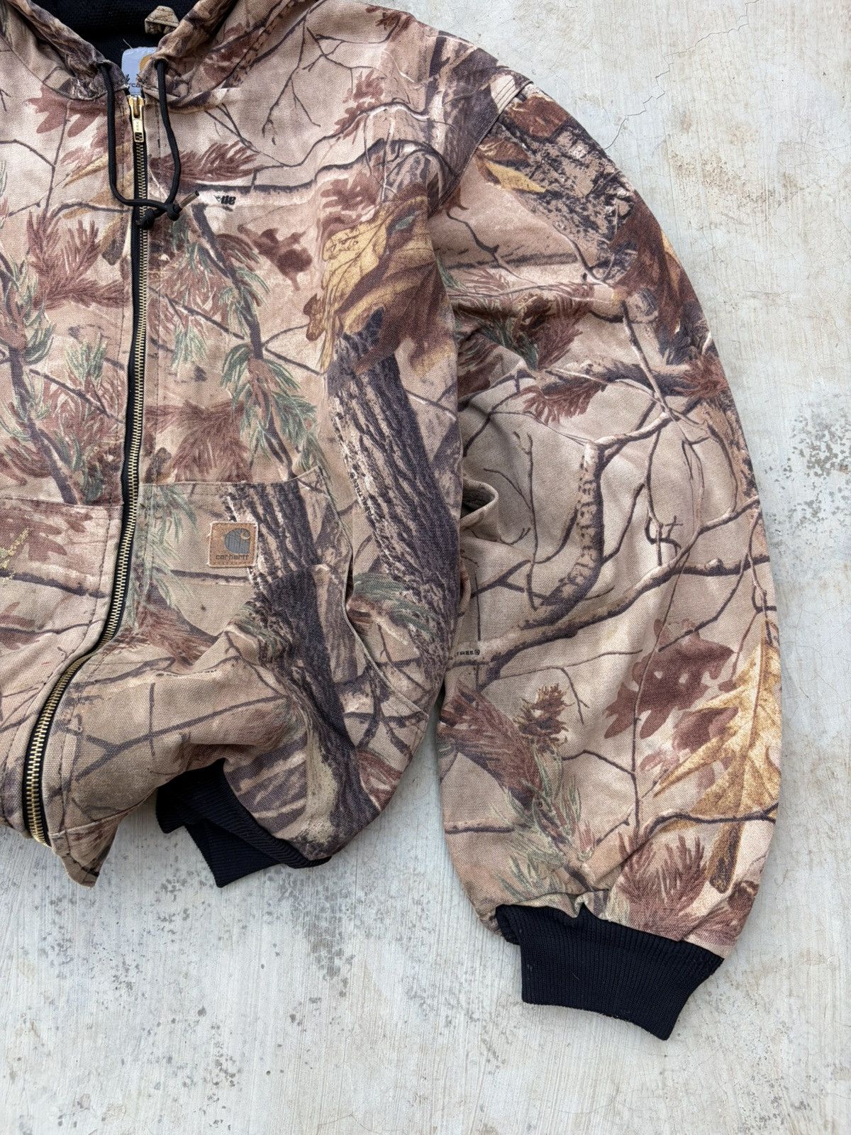 Carhartt Vintage 00s Sunfaded Carhartt X Realtree Active Jacket Size US XL / EU 56 / 4 - 4 Thumbnail