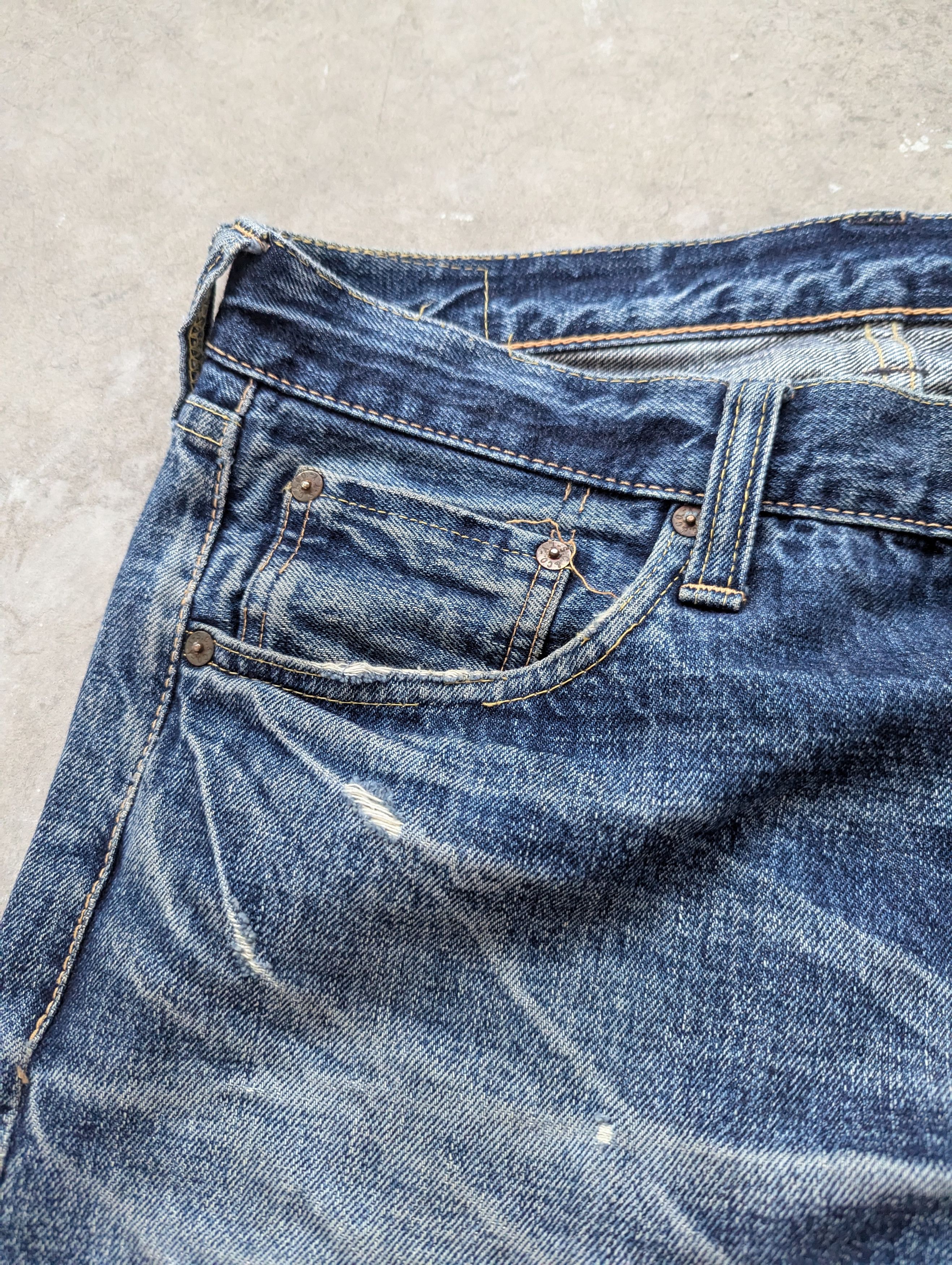 Japanese Brand × Sugar Cane OPEN ORDER 🔥 Vintage Sugar Cane Selvedge Distressed Denim Size US 32 / EU 48 - 8 Thumbnail