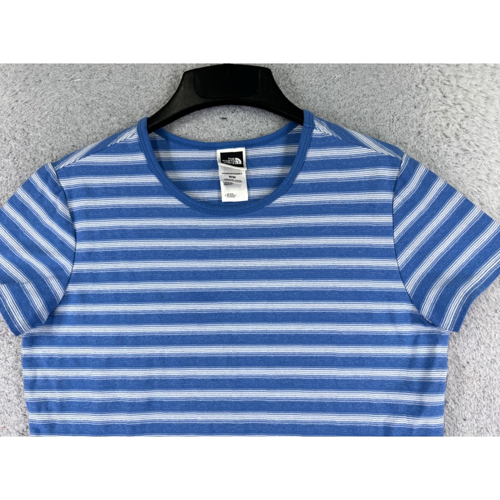 The North Face VINTAGE The North Face Shirt Women M Blue Short Sleeve Vaporwick Nylon Blend Size M / US 6-8 / IT 42-44 - 4 Thumbnail