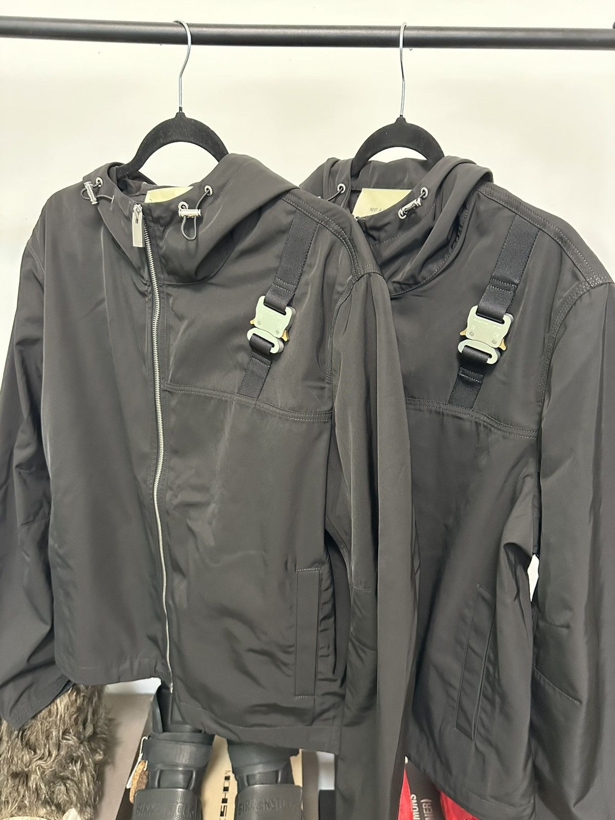 1017 ALYX 9SM 1017 ALYX 9SM Windbreaker — Size L Size US L / EU 52-54 / 3 - 9 Thumbnail