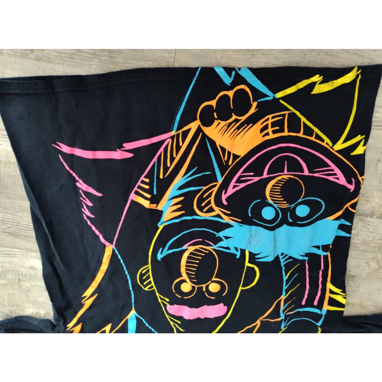 Vintage VINTAGE Sesame Street T-Shirt Men Size M Short Sleeve Cartoon Bert Ernie Retro 90s Neon Black Size US M / EU 48-50 / 2 - 2 Thumbnail