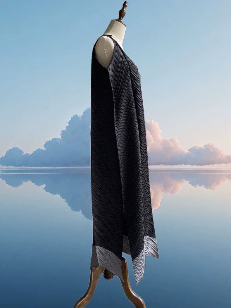 Issey Miyake Issey Miyake size:2 Black two-tone twill dress Size XS / US 0-2 / IT 36-38 - 2 Thumbnail