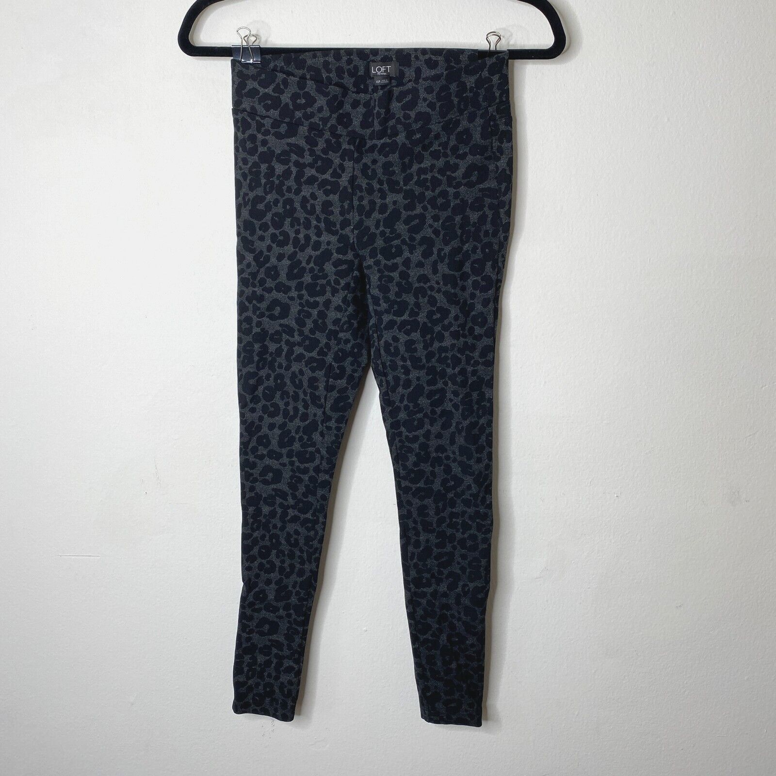 Loft Loft Black Gray Leopard Ponte Legging Jegging High Waist XSP Size 25" / US 0 / IT 36 - 1 Thumbnail