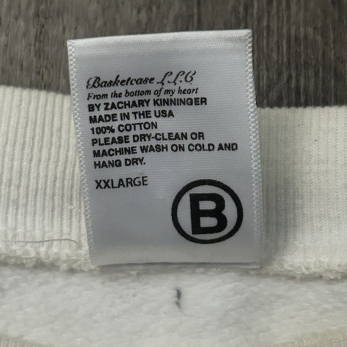 basketcase gallery Basketcase Gallery “I Forgive Everything” Crewneck Size US XXL / EU 58 / 5 - 5 Thumbnail