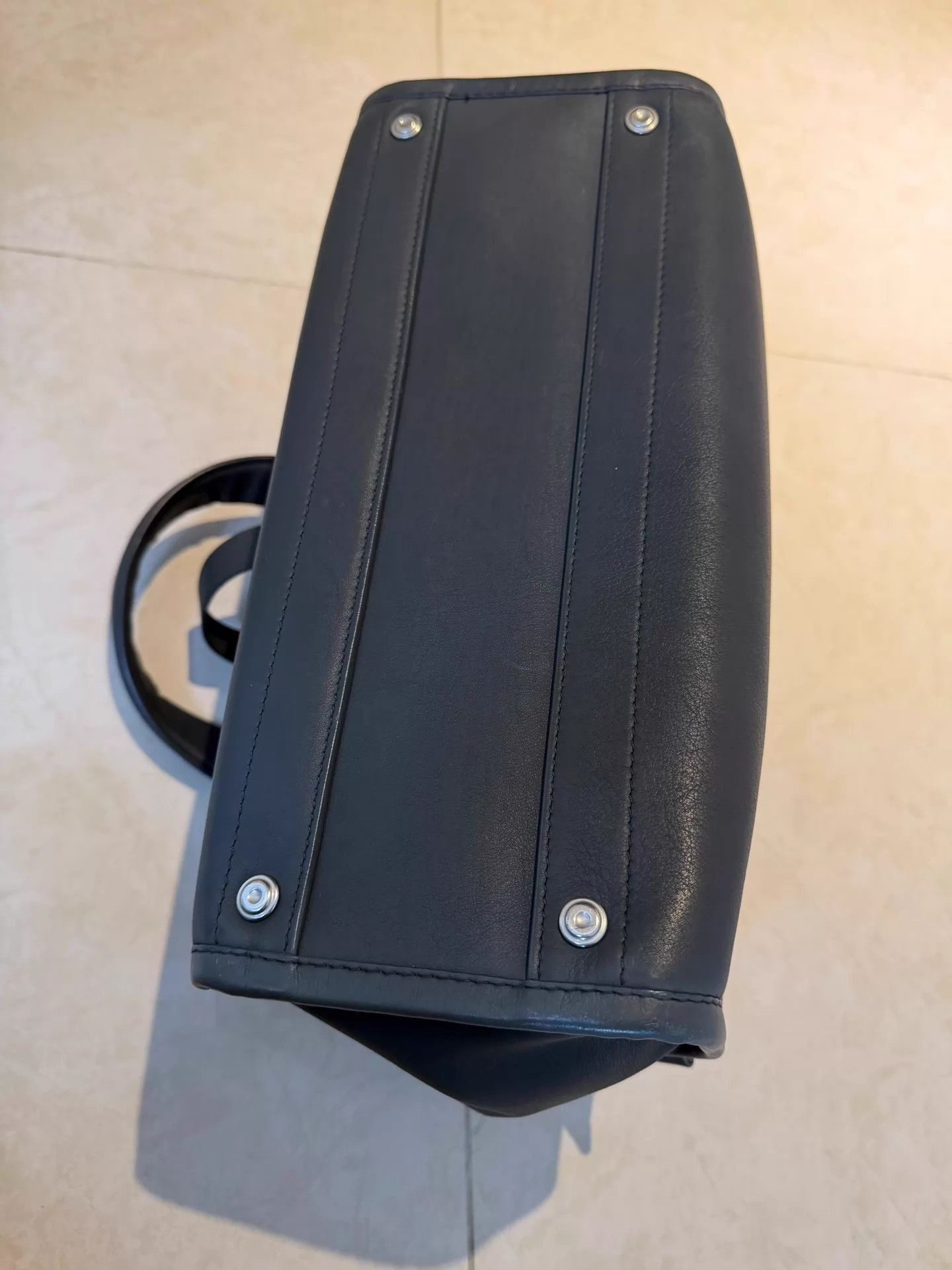Balenciaga Balenciaga Logo Crossbody Bag Charcoal Vintage Golden Logo Size ONE SIZE - 7 Thumbnail