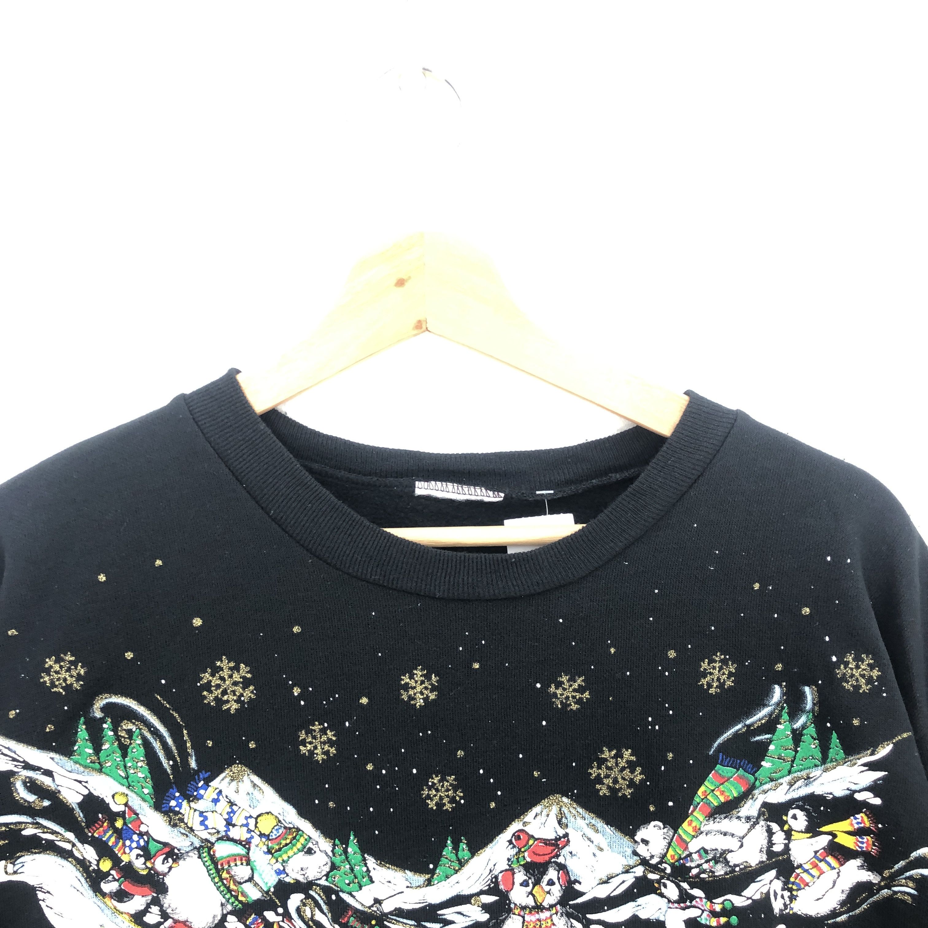 Vintage Vintage 90s Penguin Sweatshirt Playing Snow Sweater Jumper Size US L / EU 52-54 / 3 - 4 Thumbnail