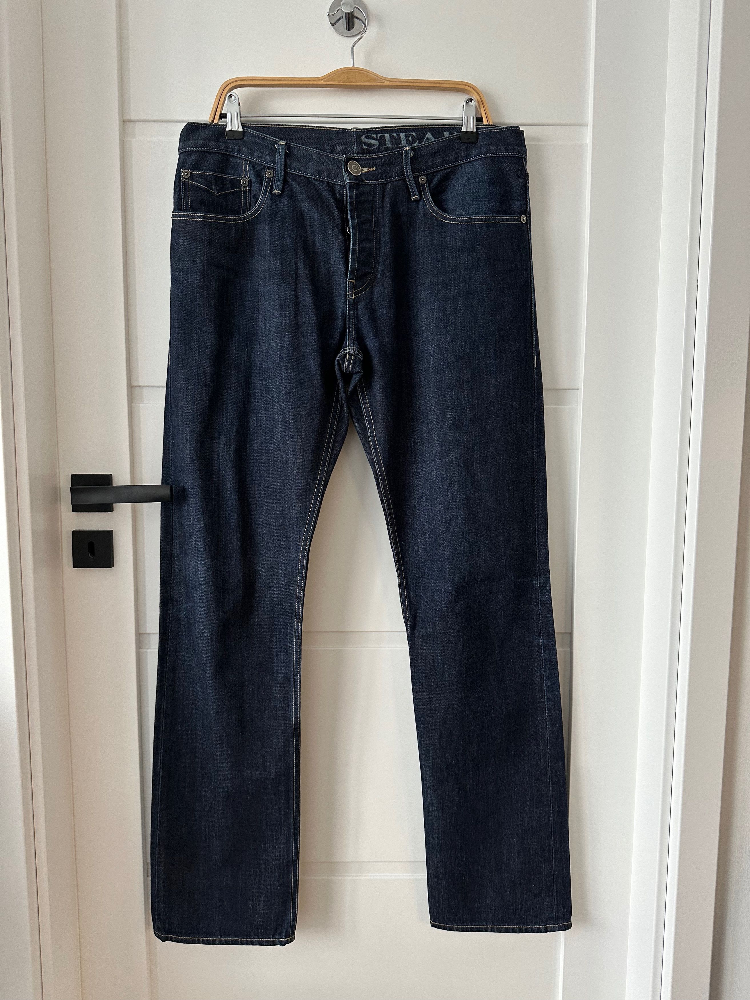 Burberry BURBERRY Brit indigo blue denim pants jeans Size US 34 / EU 50 - 2 Thumbnail