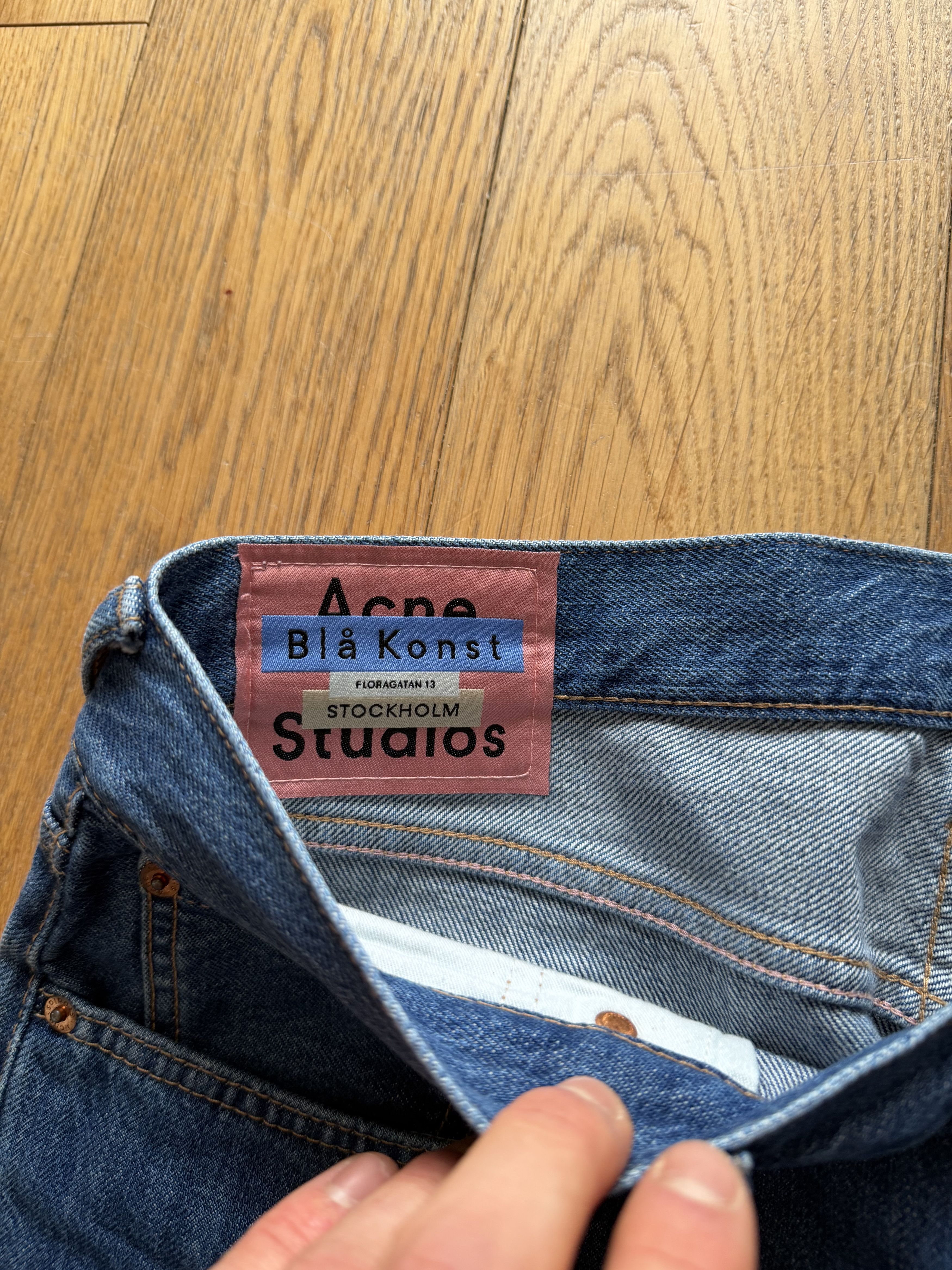 Acne Studios Acne Studios 1992M bootcut Dark Blue denim jeans Size US 33 - 7 Thumbnail