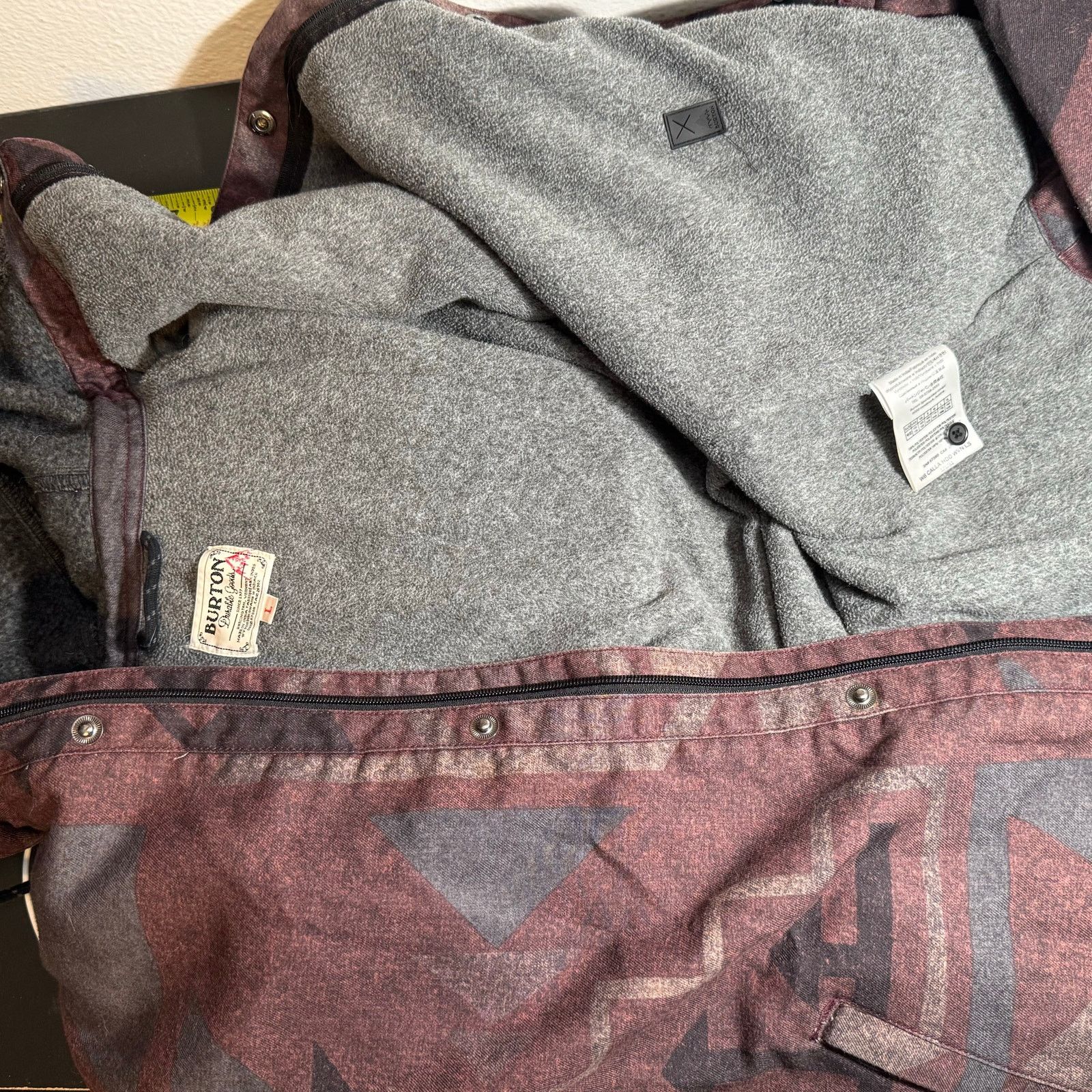 Burton (2) Burton Durable Goods • Large Insulated Zippered Jacket Size L / US 10 / IT 46 - 10 Thumbnail