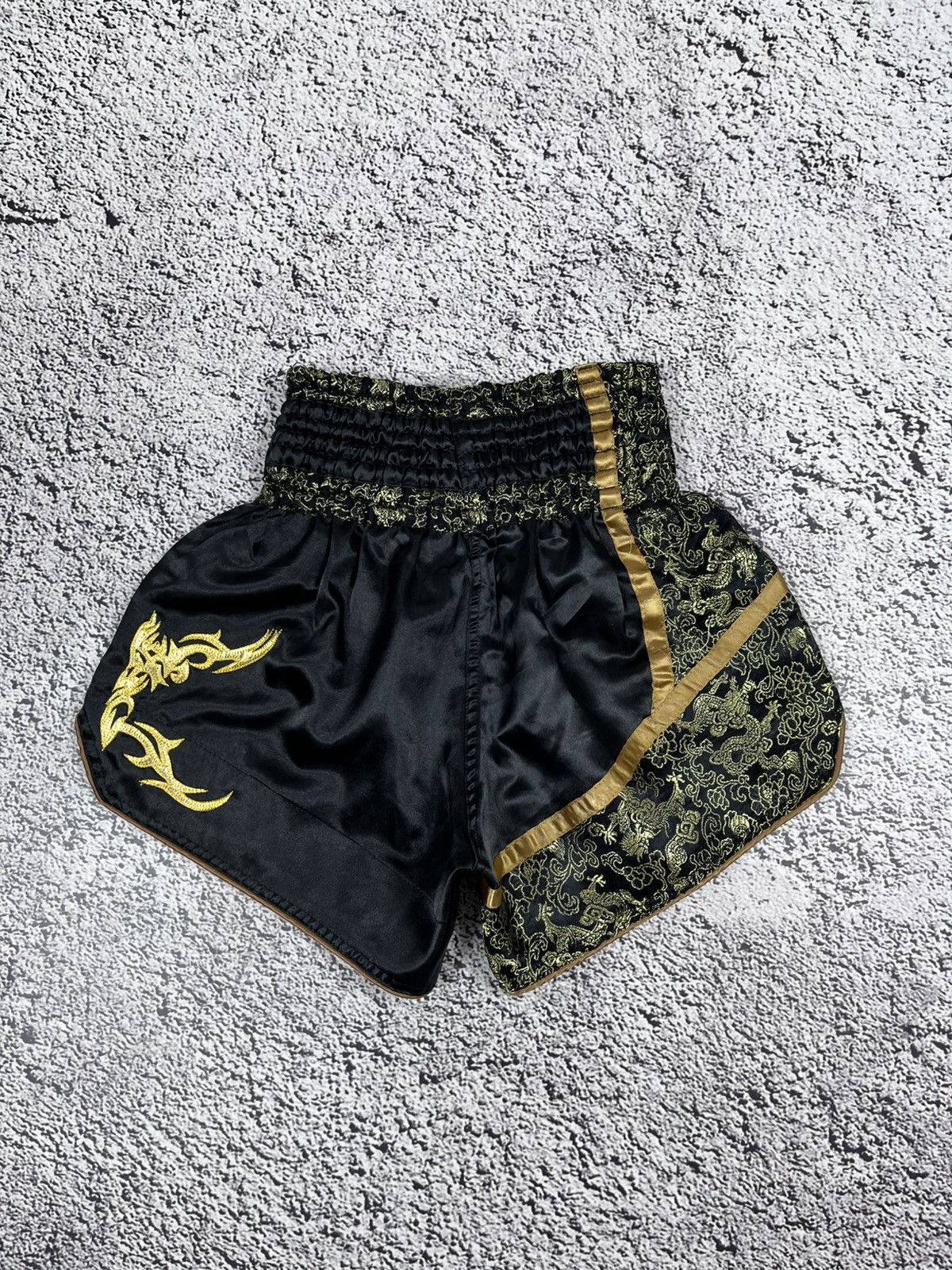 Japanese Brand VTG Muai Thai Kickboxing Fighter Shorts size M Size 28" / US 6 / IT 42 - 5 Thumbnail