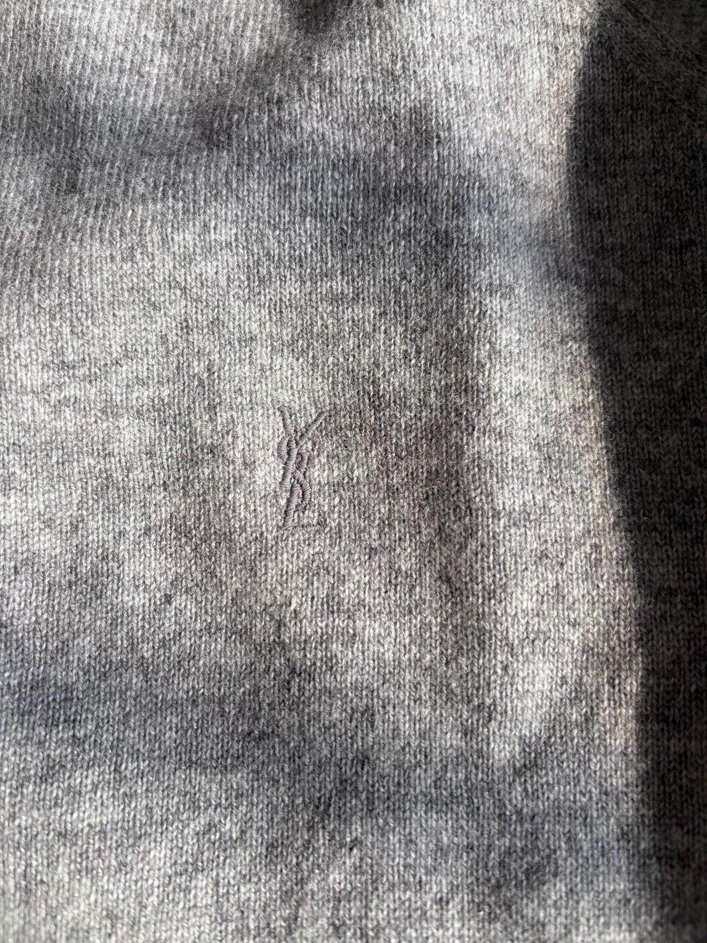 Saint Laurent Paris Saint Laurent 100% Cashmere Sweater Ｑ23 Size US L / EU 52-54 / 3 - 6 Thumbnail