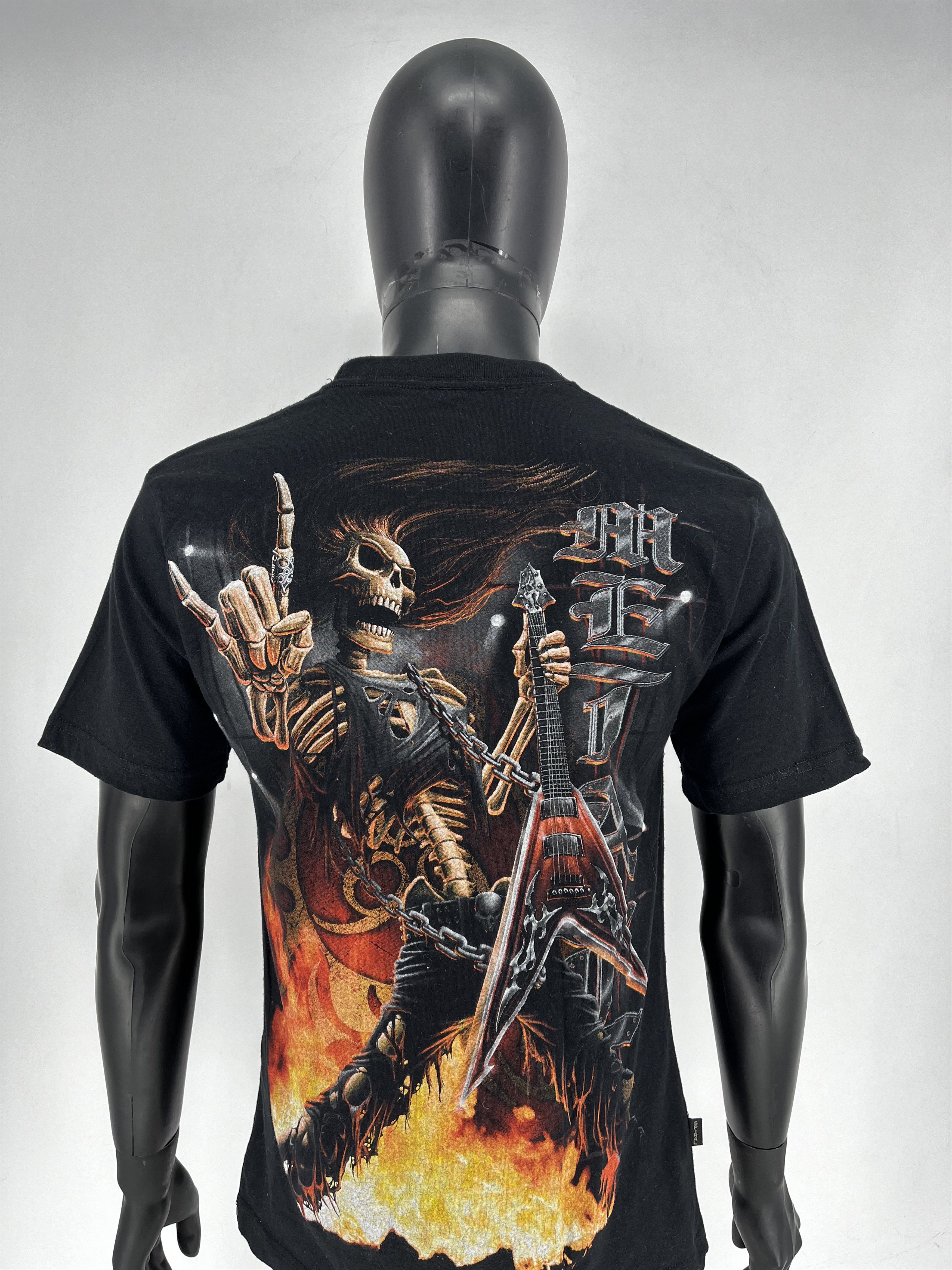 Band Tees VINTAGE GOTHIC SPIRAL SKULL Y2K GRUNGE PUNK ROCK Size US M / EU 48-50 / 2 - 1 Thumbnail