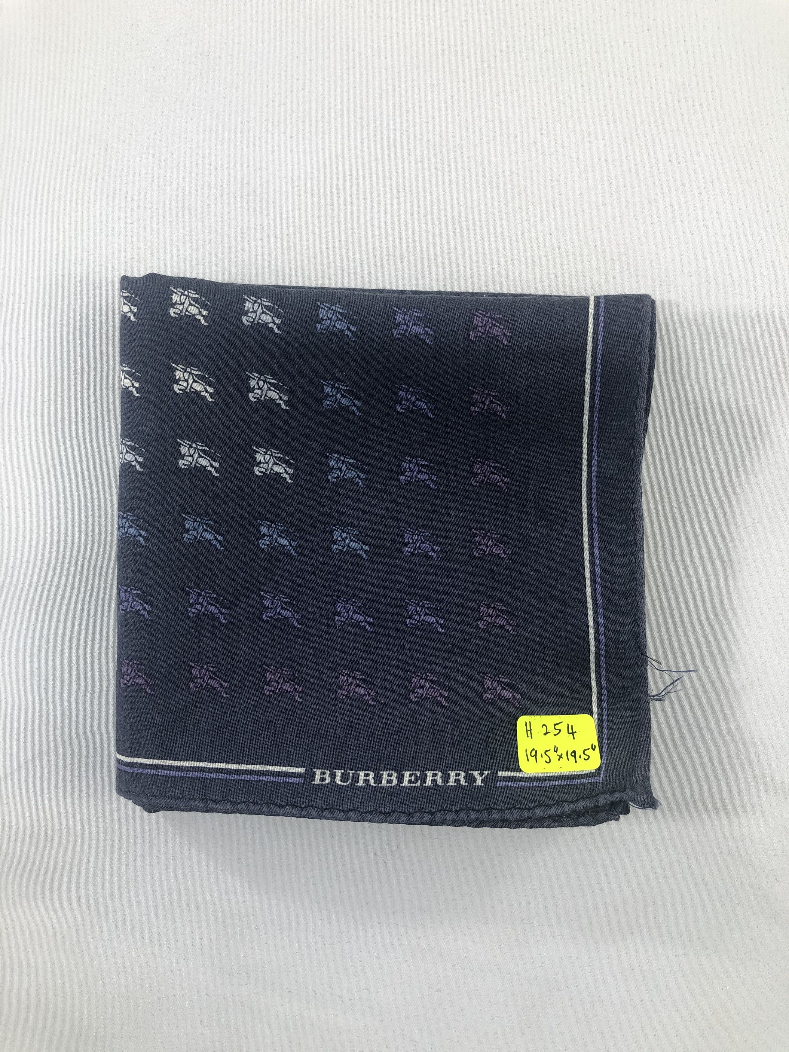 Burberry Burberrys Handkerchief / Bandana / Neckerchief Size ONE SIZE - 4 Thumbnail