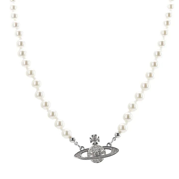 【Vivienne Westwood】 Bas Relief Orb Pendant Black Diamond Vivienne Westwood Bas Relief Orb Necklace in Metallic for