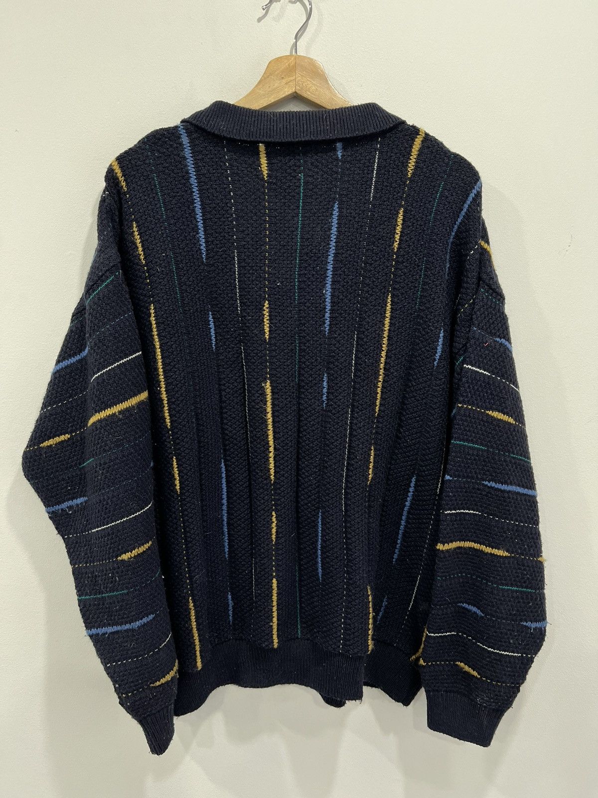 Vintage Vintage 3D Knit Cardigan sweater coogi Size US L / EU 52-54 / 3 - 4 Thumbnail