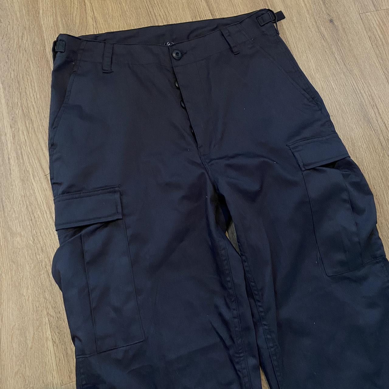 Other Black cargo trousers with adjustable waist, featuring Size US M / EU 48-50 / 2 - 1 Thumbnail