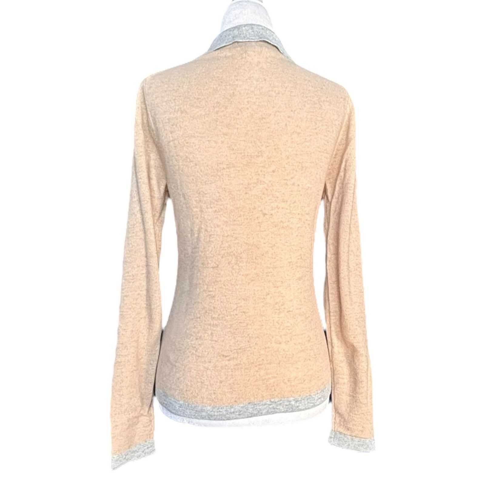 Brooks Brothers Vintage Brooks Brothers 346 Lambswool Beige Gray Knit XS Size XS / US 0-2 / IT 36-38 - 4 Thumbnail