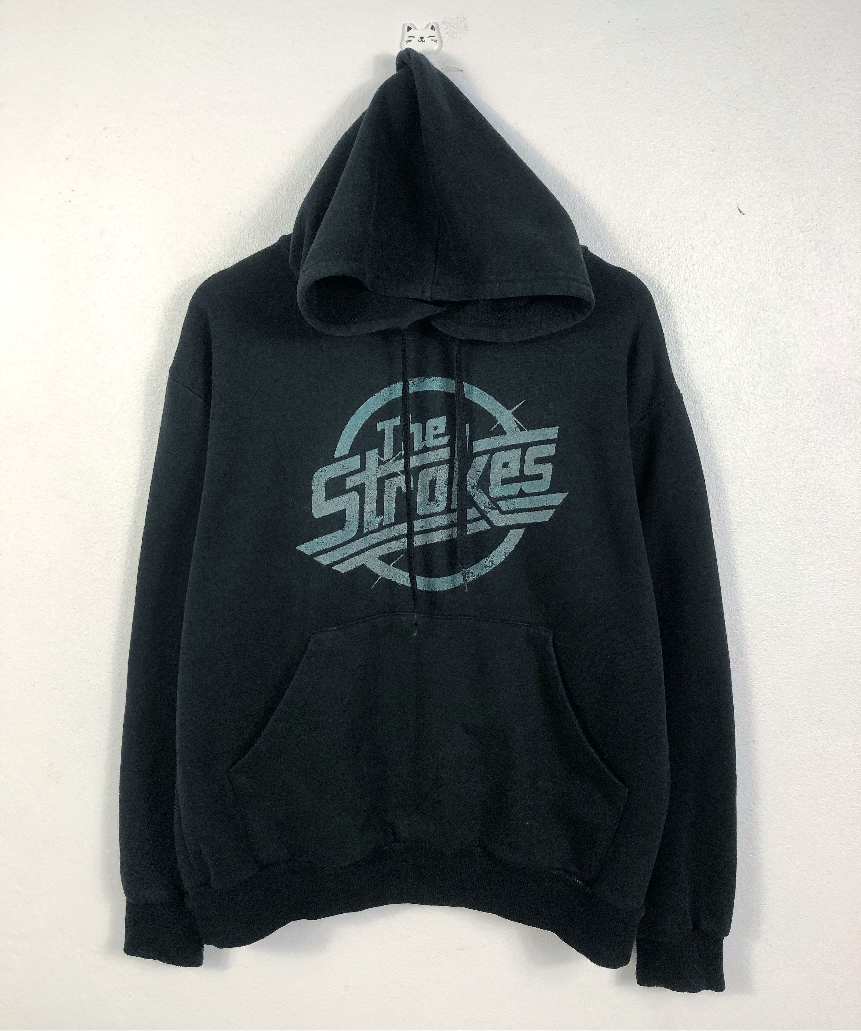 Band Tees Rare Vintage Y2K The Strokes Band Magna Logo Hoodie Size US L / EU 52-54 / 3 - 7 Thumbnail