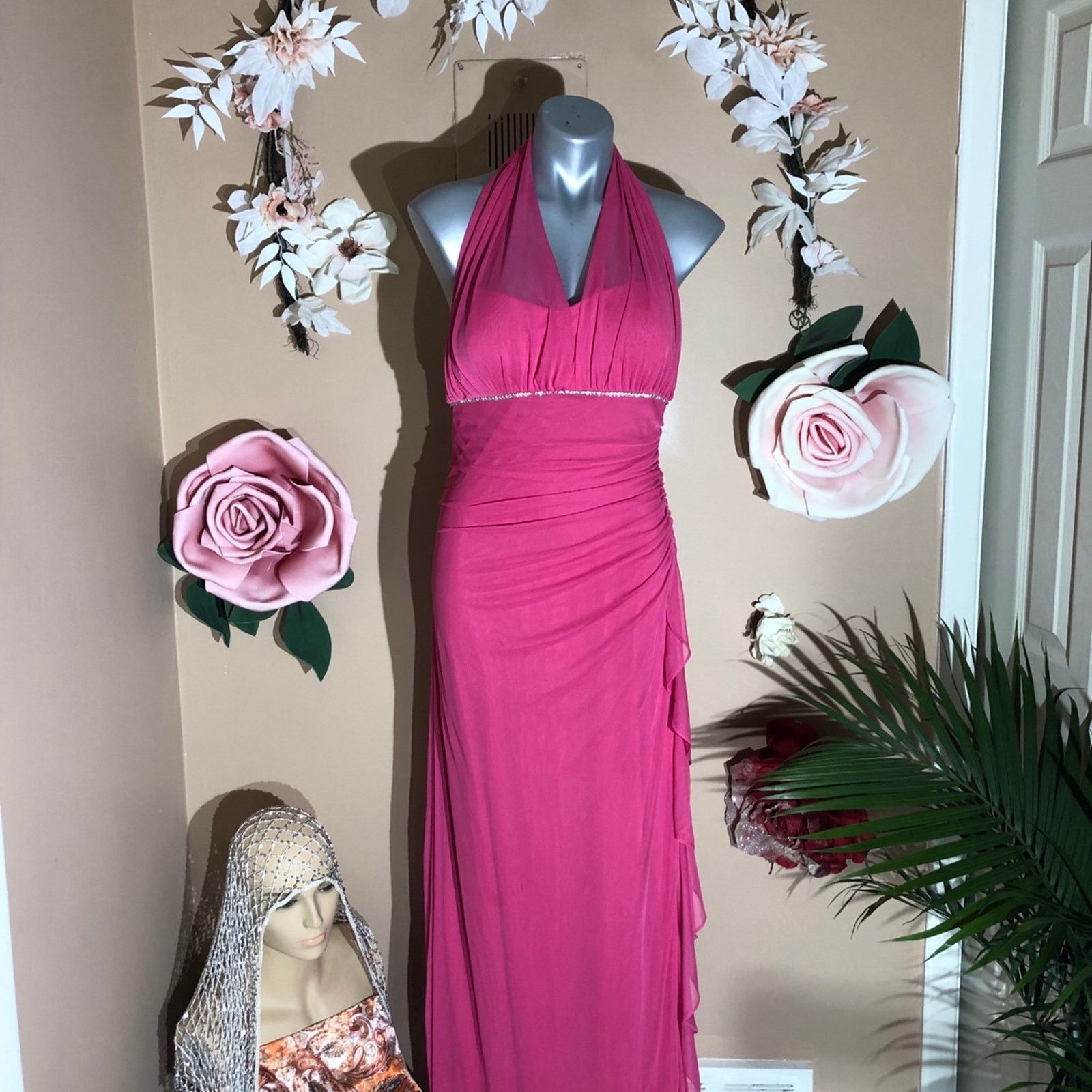 & Other Stories Pink halter rhinestones, ruffle, sheer Size L / US 10 / IT 46 - 1 Thumbnail