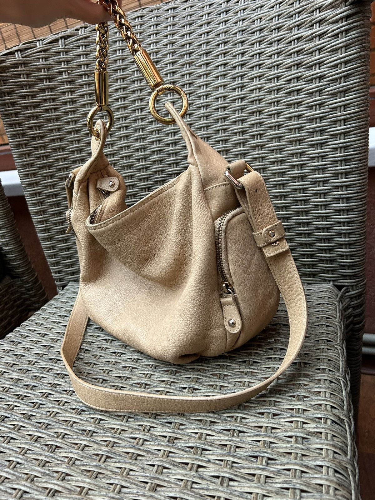 Furla Furla Beige Leather Hobo Shoulder Bag Gold Chain Size ONE SIZE - 3 Thumbnail