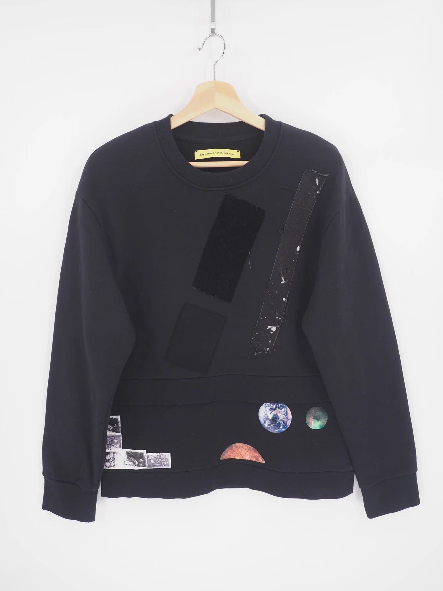 Raf Simons FW14 RAF SIMONS Runway Black Planet Sweatshirt Size US M / EU 48-50 / 2 - 1 Thumbnail