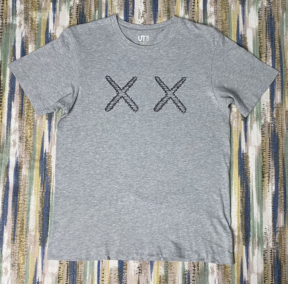 Japanese Brand KAWS x Uniqlo First Gen Tees Size US S / EU 44-46 / 1 - 2 Thumbnail