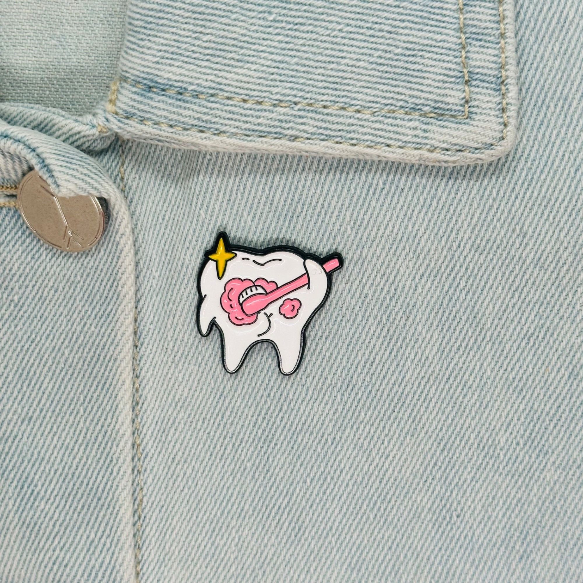 Other ✨Hot Teeth Toothbrush Metal Enamel Brooch Cute Cartoon Denti Size ONE SIZE - 1 Thumbnail