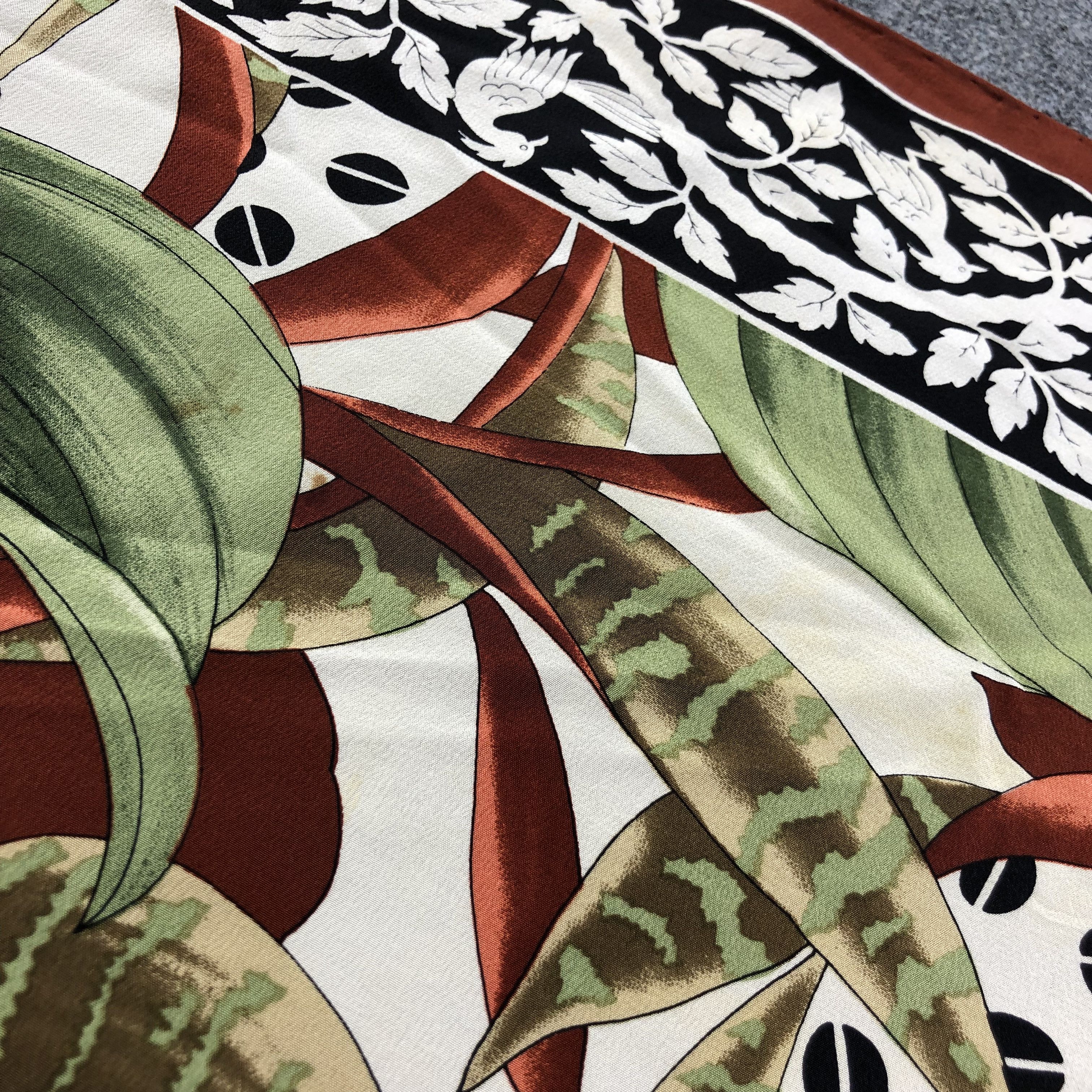 Japanese Brand Luxury Floral Hand Rolled Silk Scarf M798 Size ONE SIZE - 9 Thumbnail