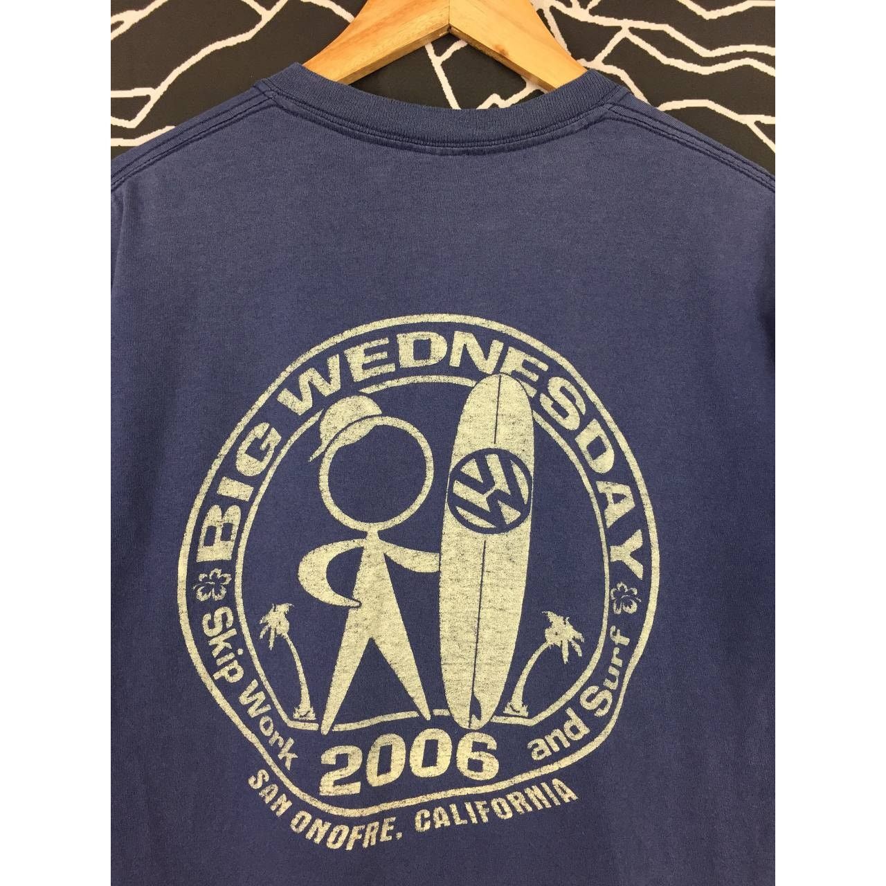 Gildan × Vintage Vtg Y2K Big Wednesday Skip Work And Surf California Tee Size US M / EU 48-50 / 2 - 3 Thumbnail