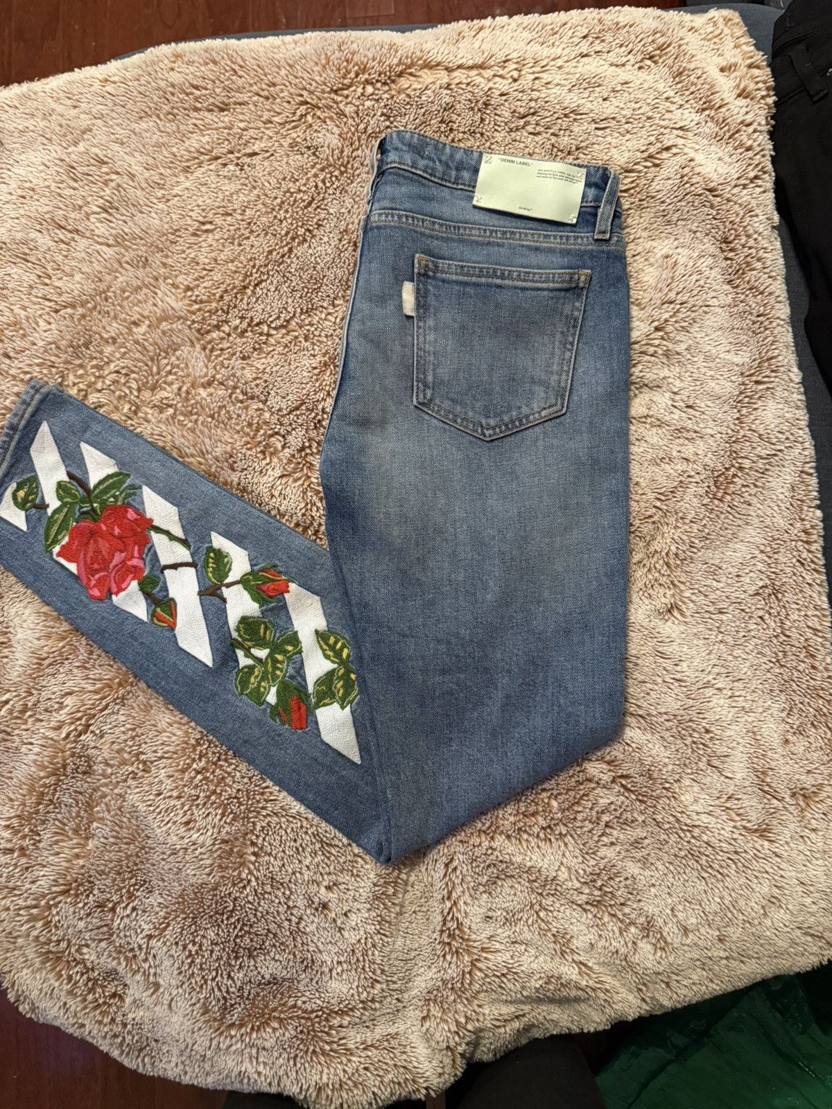 Off-White Women’s Off-white jeans flower embroidery Size 27" / US 4 / IT 40 - 1 Thumbnail