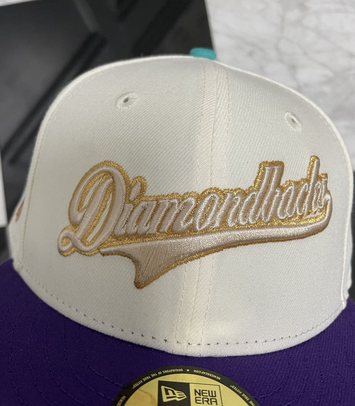 New Era 🔥 Exclusive Diamondbacks fitted side 7 metallic stitching Size ONE SIZE - 2 Thumbnail