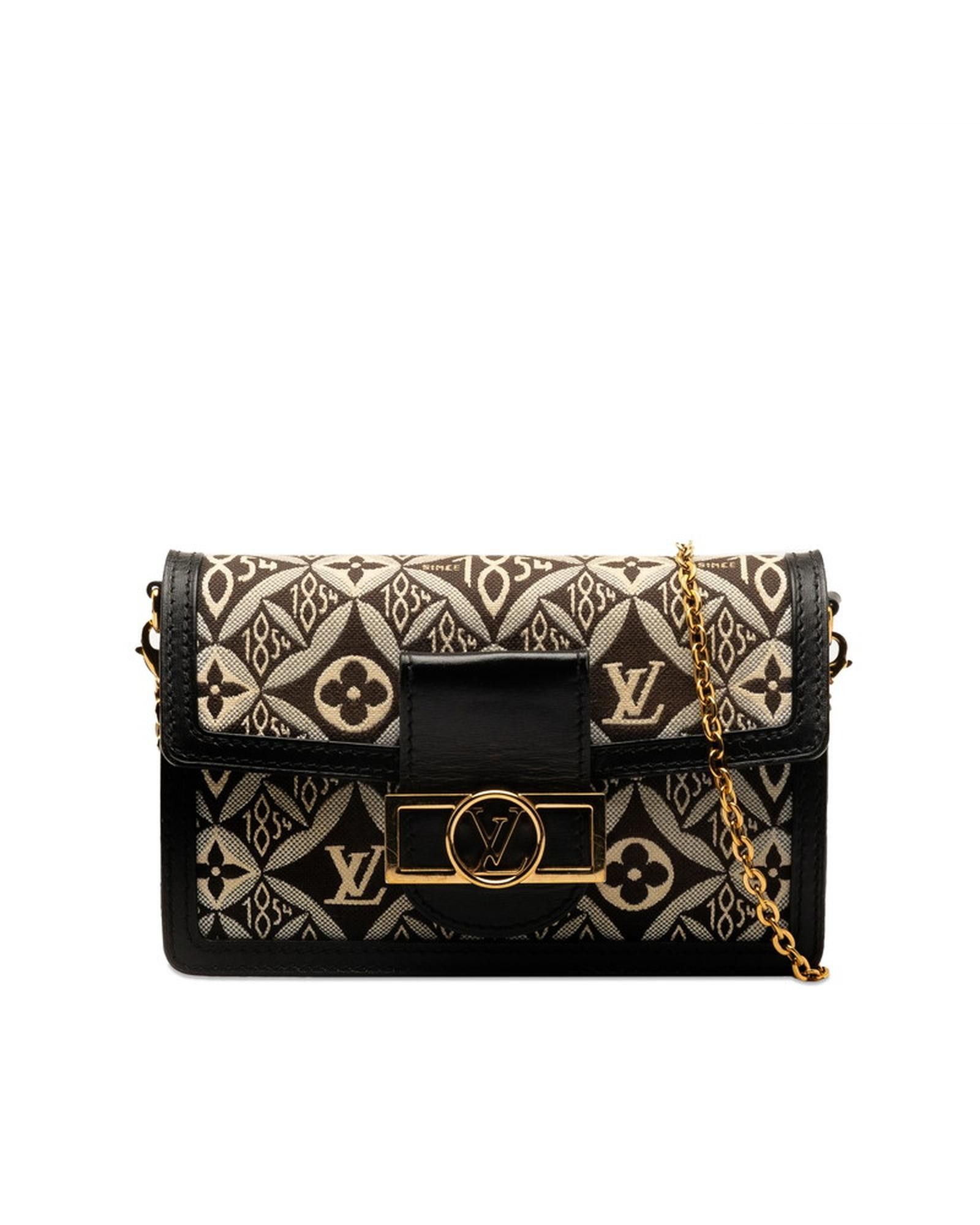 image of Louis Vuitton Monogram Chain Bag With Timeless Style And Elegance in Black, Women's
