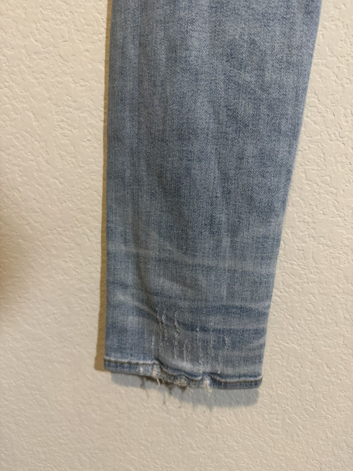 Amiri EUC Amiri Distressed Denim Skinny Jeans Size US 36 / EU 52 - 18 Thumbnail
