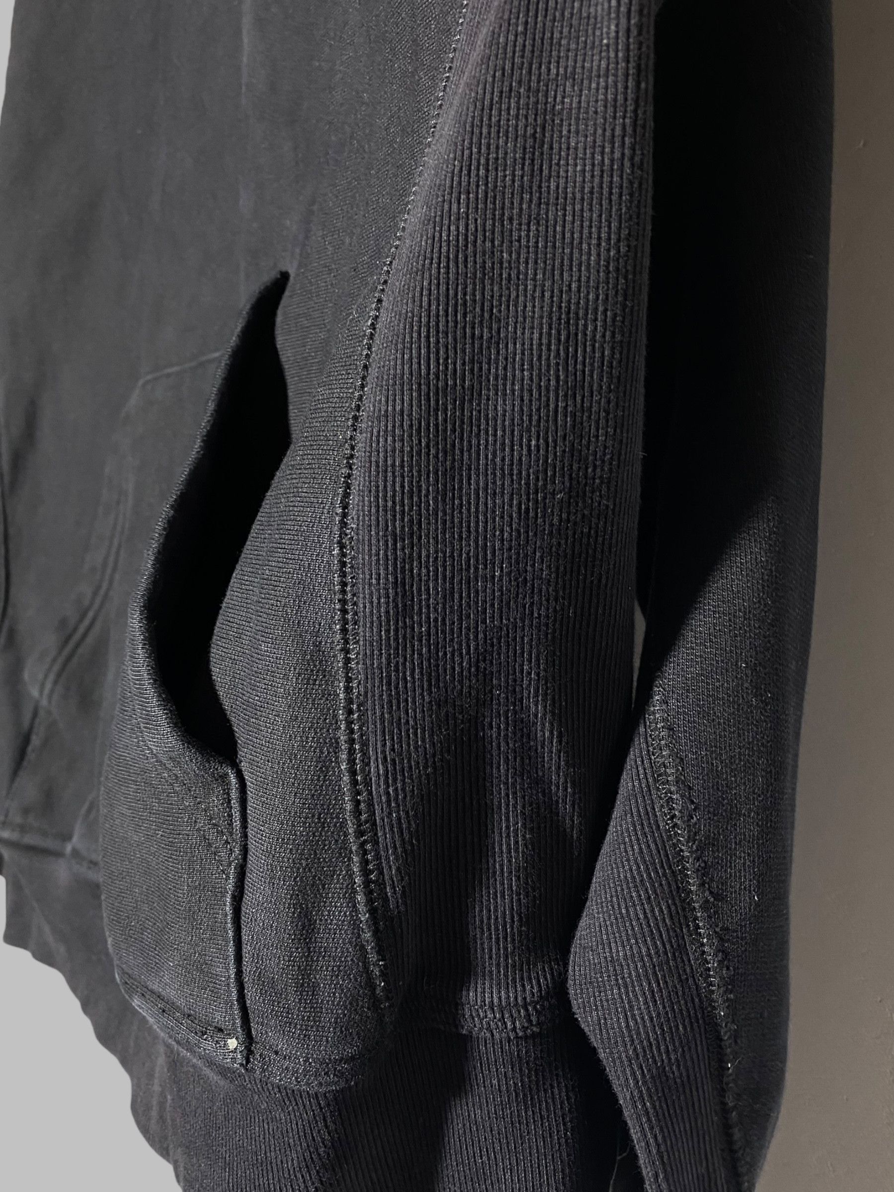 Carhartt 🔥 00s CARHARTT TOTAL BLACK AMERICAN SCRIPT HOODIE Y2K STYLE Size US M / EU 48-50 / 2 - 12 Thumbnail