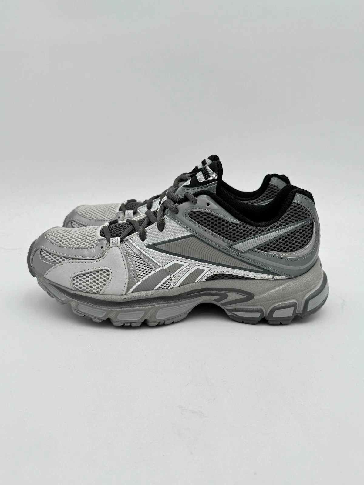 Reebok × Vetements Vetements Reebok Spike Runner 200 Grey Size US 6 / EU 39 - 4 Thumbnail