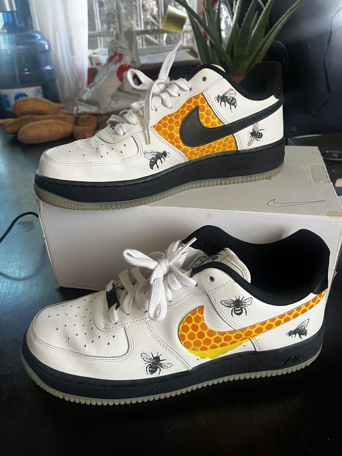 Nike AirForce 1 Size US 9 / EU 42 - 1 Thumbnail