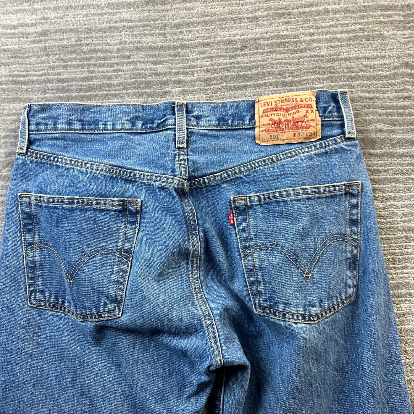 Levi's VINTAGE Levi's 501 Jeans Mens 33x34 Blue Denim Straight 90s Vintage Jeans** Size US 33 - 5 Thumbnail