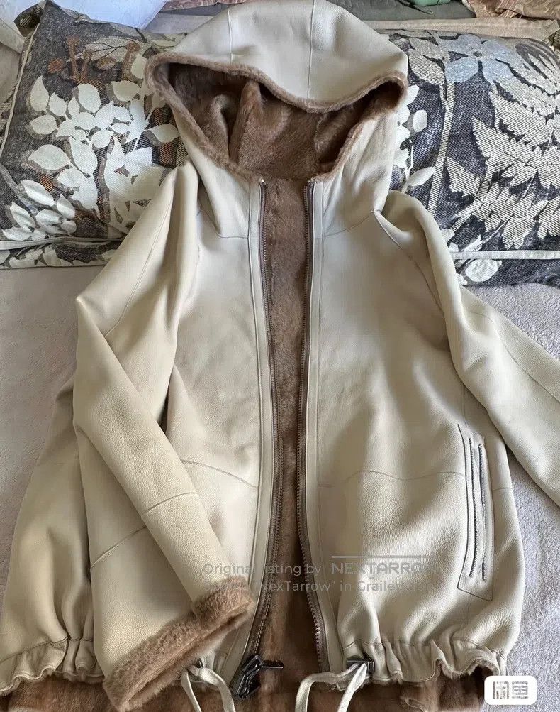 Brunello Cucinelli Brunello Cucinelli Casual sweater with studs on both side Size S / US 4 / IT 40 - 1 Thumbnail