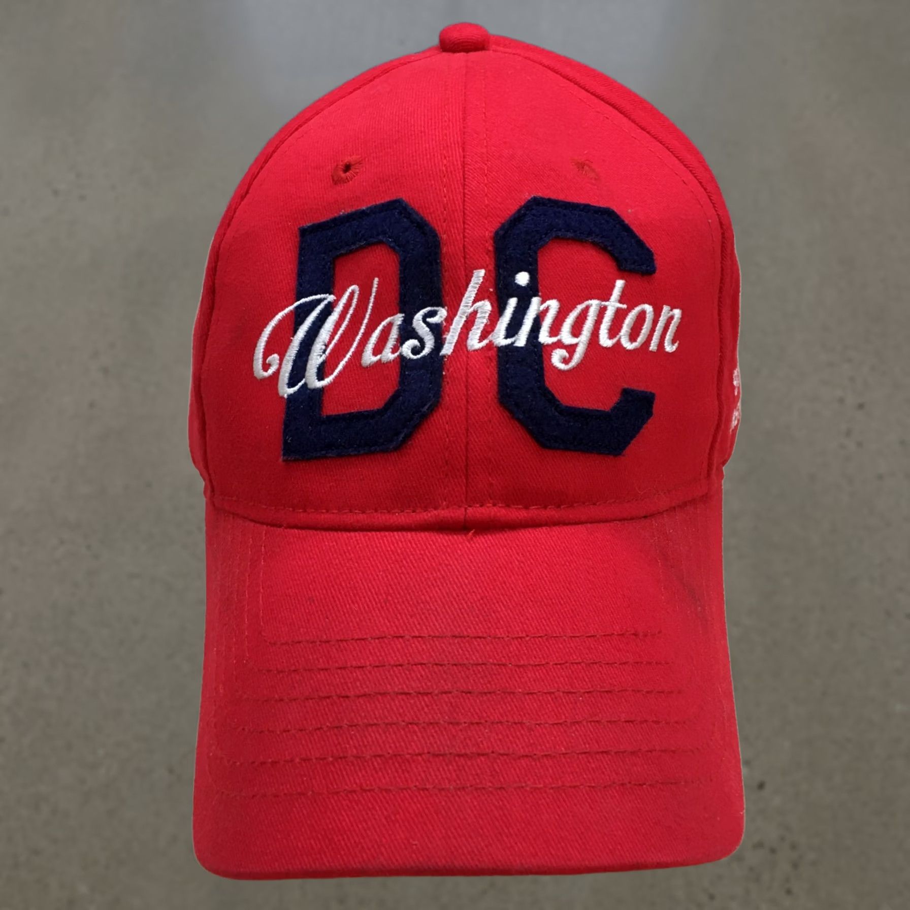 Vintage Washington DC Smithsonian Institution Baseball Cap Mens One Size Red Curved Bill Size ONE SIZE - 1 Thumbnail