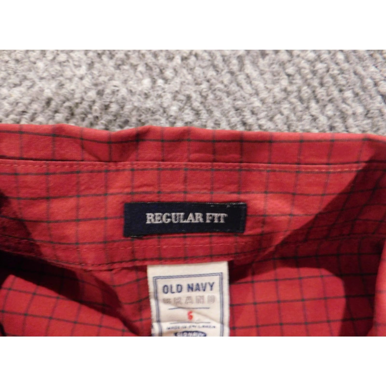 Old Navy Old Navy Mens Shirt Small Red Plaid Button-Down Long Sleeve Slim Fit with Pockets Size US S / EU 44-46 / 1 - 5 Thumbnail
