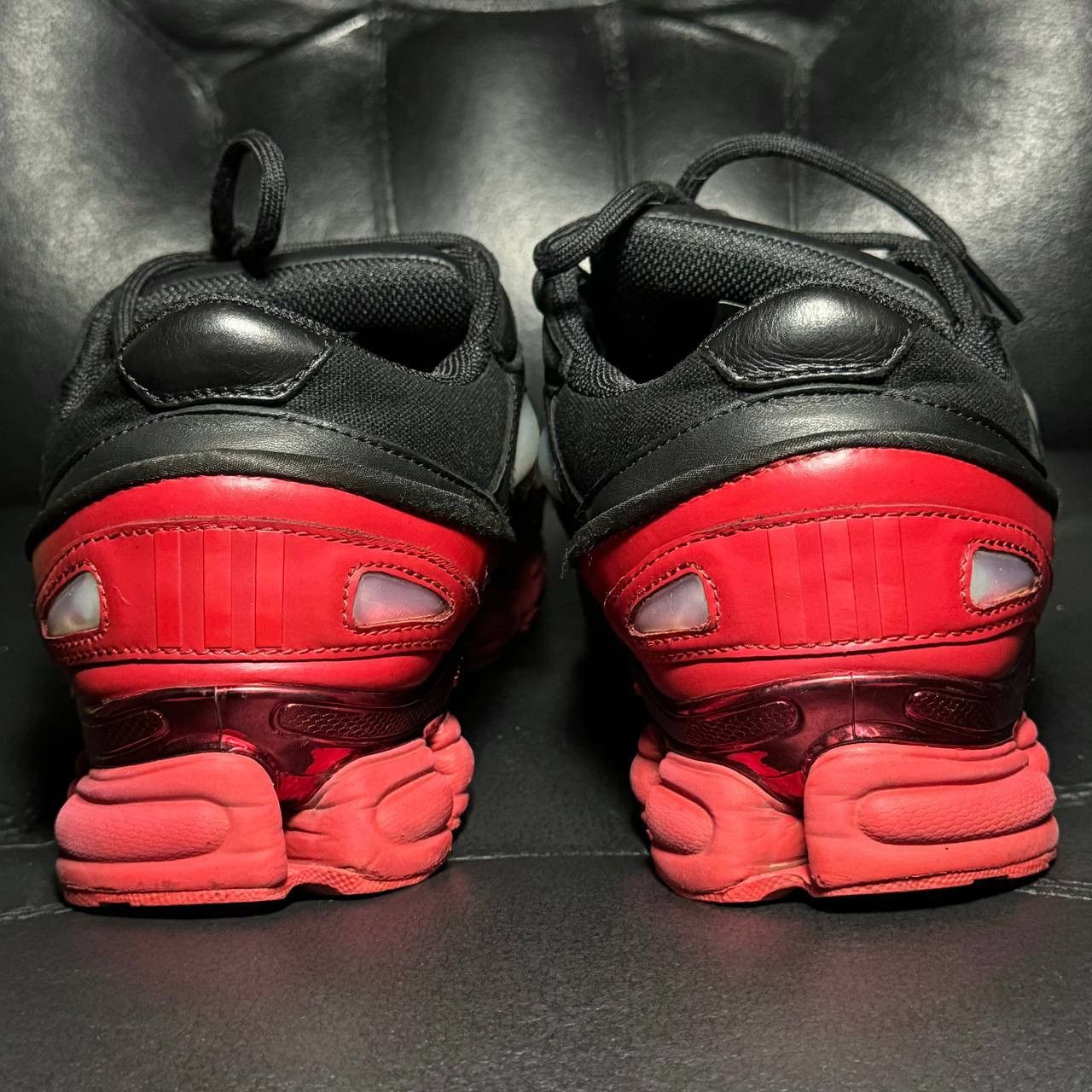 Adidas × Raf Simons 9,5us Adidas Raf Simons ozweego Scarlet Corn black Size US 9.5 / EU 42-43 - 2 Thumbnail