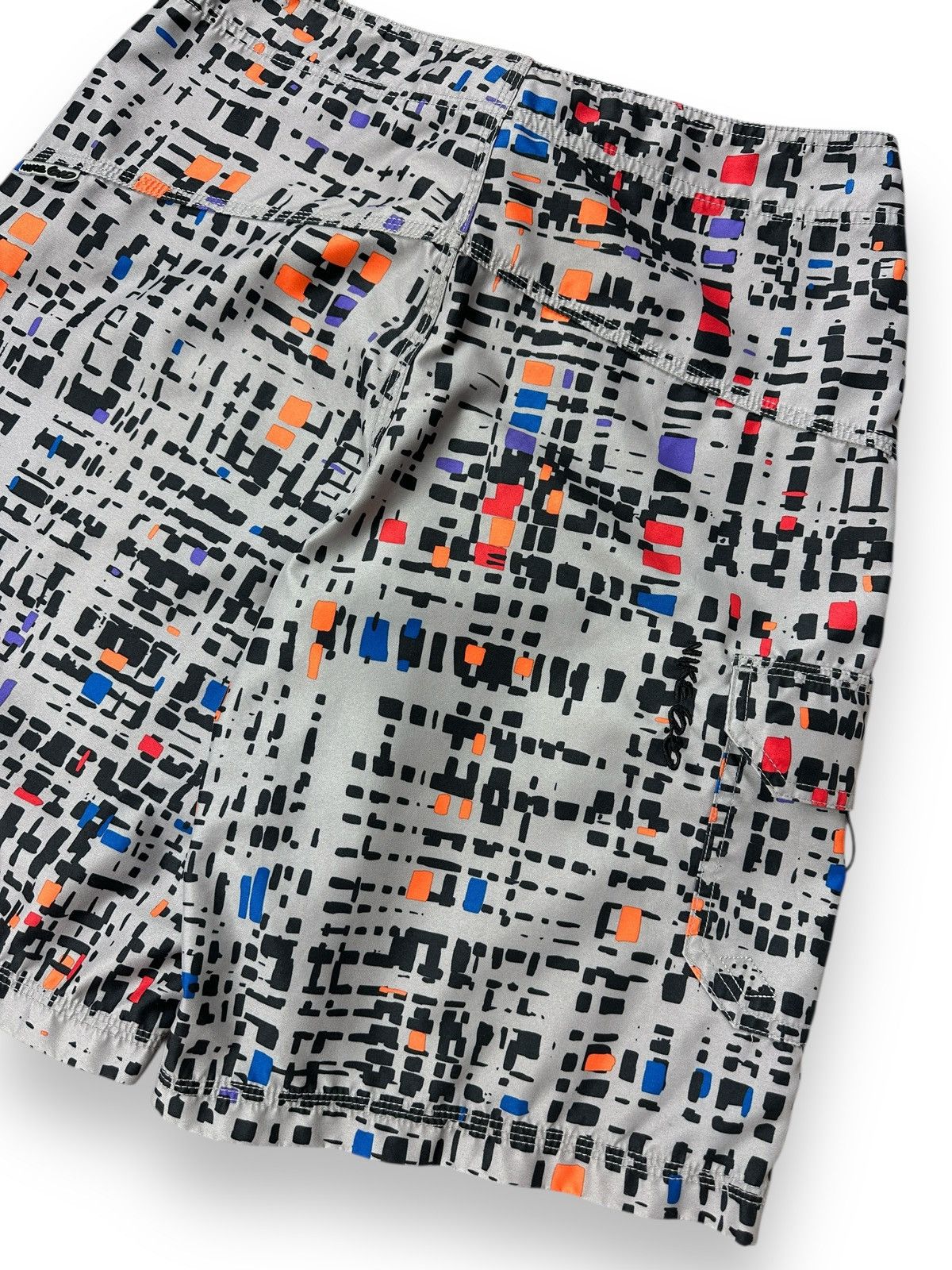 Nike Vintage Y2K Nike 6.0 Board Short Swim Trunks Surf Style Size US 30 / EU 46 - 13 Thumbnail