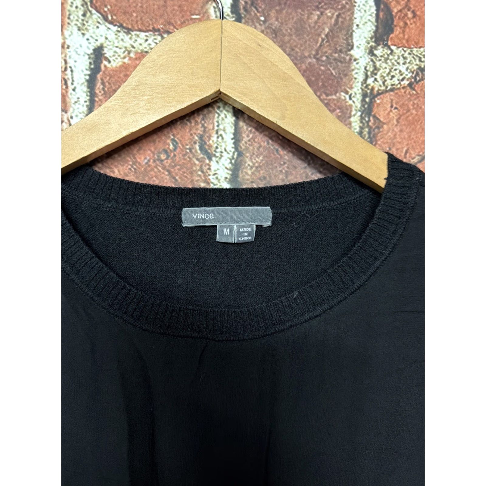 Vince Vince Sweater Shirt Women Medium Black Wool Pullover Crew Long Sleeve Knit All Seasons Classic Designer 90s (if applicable) Size M / US 6-8 / IT 42-44 - 2 Thumbnail
